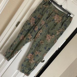 Anthropologie Pink / green floral Joggers. Excellent condition . Large Petite
